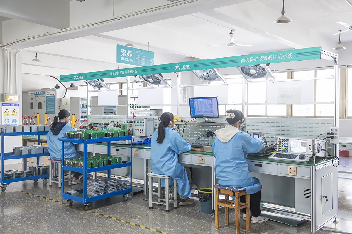 微机保护装置调试流水线